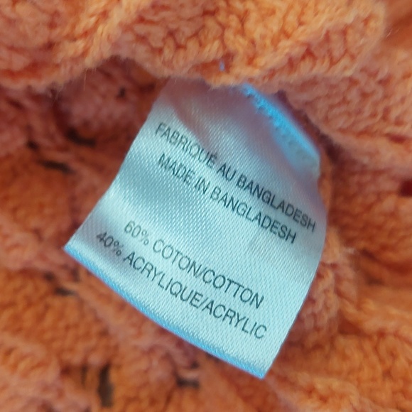 Sweater - Picture 5 of 6